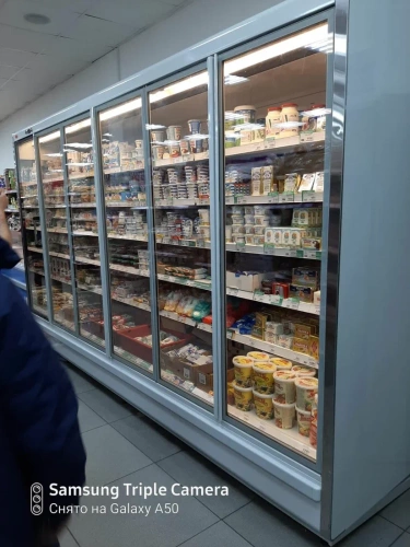 Горка холодильная KIFATO Прага 900х3750х2150 вынос с дверьми