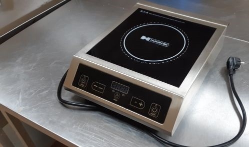 Плита индукционная HURAKAN HKN-ICF35TM