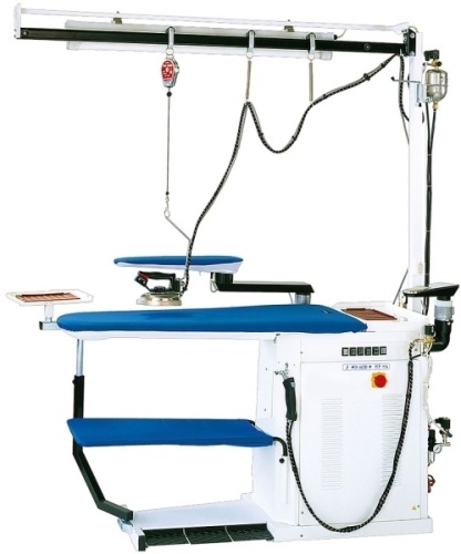 Гладильный стол GHIDINI Vapor