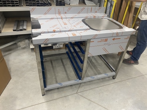 Стол для грязной посуды RESTOINOX СВПМВЦН/1-12/7,4-Б с направляющими для кассет