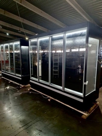 Горка холодильная KIFATO Прага 900х3750х2150 вынос с дверьми фото