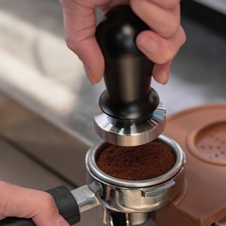 Темпер для кофе DOPPIO YE04/ 51 нерж. сталь D=5, H=10,5 см, черный фото