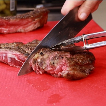 Доска разделочная мки167/1, полипропилен, 350х260х8мм, красный фото