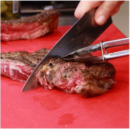 Доска разделочная мки307/1, 600х400х18, пластик, красный фото